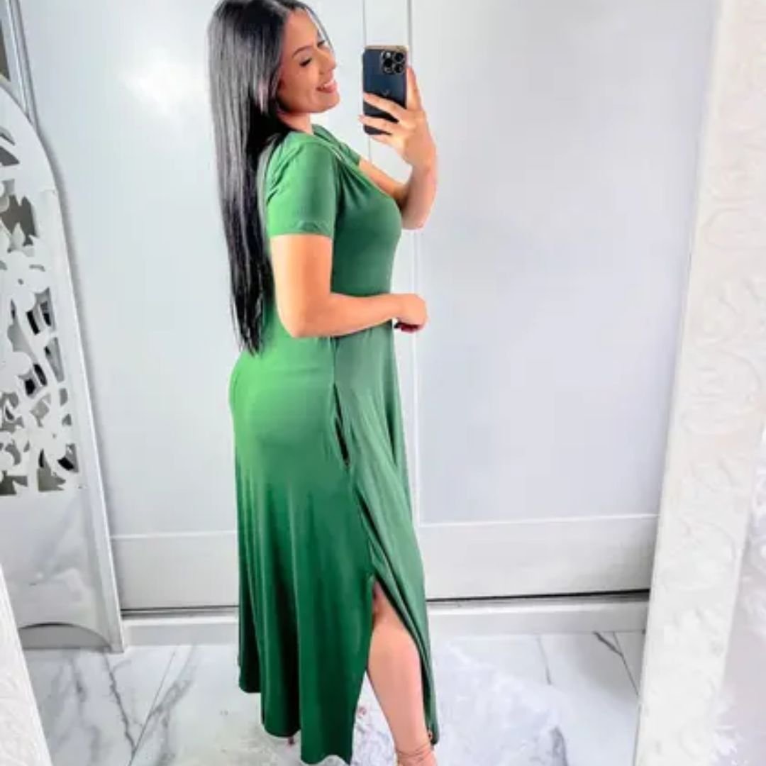 Vestido Confortável e Elegante com Gola Canoa e Fenda Lateral - Imagem 2
